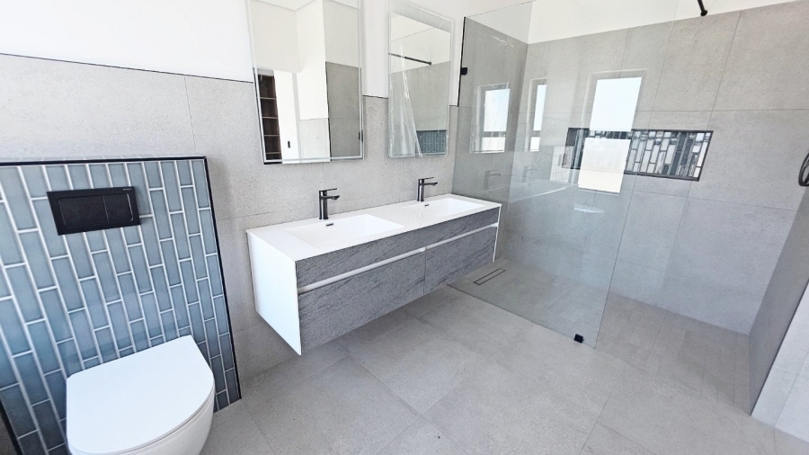 4 Bedroom Property for Sale in Sandown Western Cape